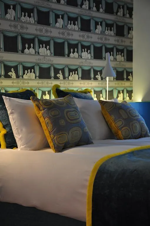 Smartflats - Raphael Suites Amberes 0*,  Bélgica